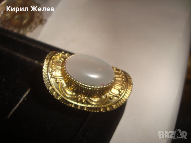 ПОЗЛАТЕН РЕТРО АРТ ПРЪСТЕН с ГОЛЯМ ПОЛИРАН ЛУНЕН КАМЪК с ЕФЕКТ КОТЕШКО ОКО 17092, снимка 7 - Пръстени - 31247210