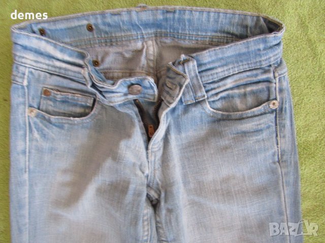 Дамски дънки Stradivarius размер S, снимка 2 - Дънки - 36630637