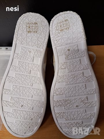 Дамски маратонки, снимка 4 - Дамски ежедневни обувки - 40273521