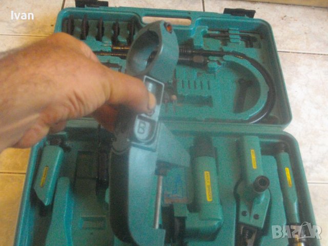 Комплект 5бр. Пневматични Различни Машини Аксесоари В Куфар-Мини Лентов Шлайф,Зеге,Ъглошлайф,Стойка, снимка 10 - Други инструменти - 42445186