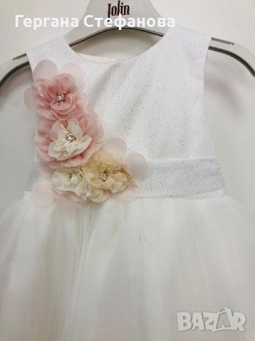 Нежна Бяла рокля с цветя! Размери -6м.12м.18м.24м.36м. Цена -58 лв, снимка 2 - Бебешки рокли - 40883182