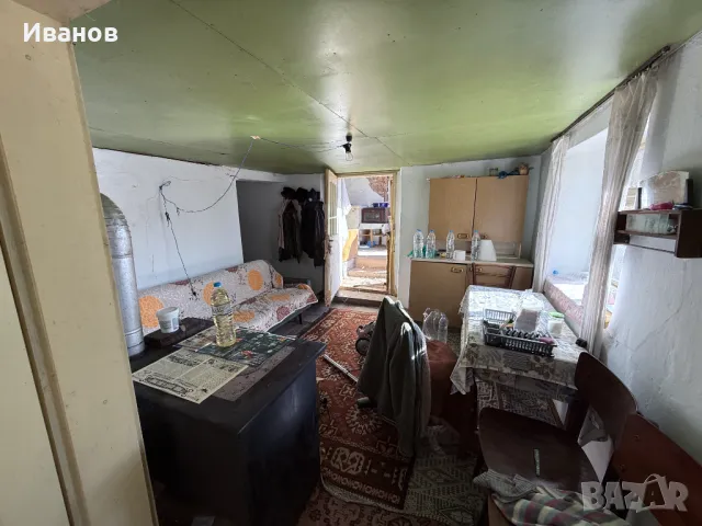 Къща с двор и селскостопански постройки, снимка 4 - Къщи - 49083513