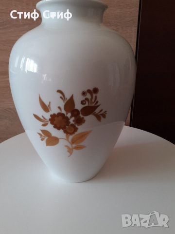 Порцеланова ваза , снимка 3 - Вази - 44602120