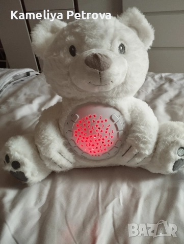 FREE2PLAY Играчка с проектор и музика МЕЧЕ БЯЛО , снимка 4 - Плюшени играчки - 52972014