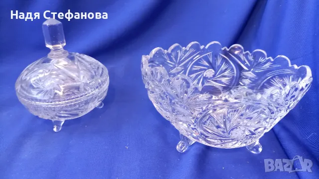 Два красиви, масивни кристални съда от един лот
