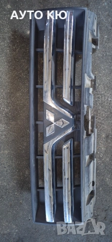 Решетка за Мицубиши Паджеро, 2008г