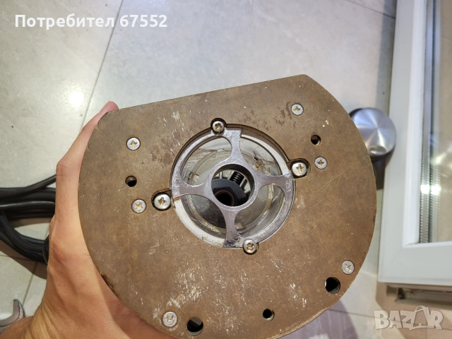 Оберфреза Dewalt DW626 комплект, отлично състояние 2300W, 8 и 12мм., снимка 6 - Други инструменти - 49765094