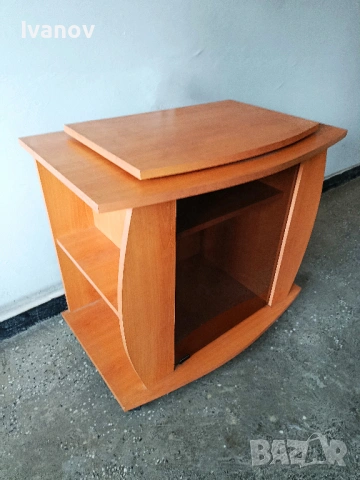 Шкаф за телевизор