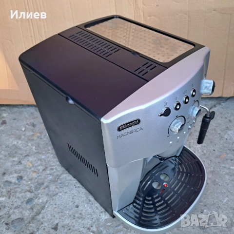 Кафемашина Delonghi Magnifica , снимка 2 - Кафемашини - 54245292