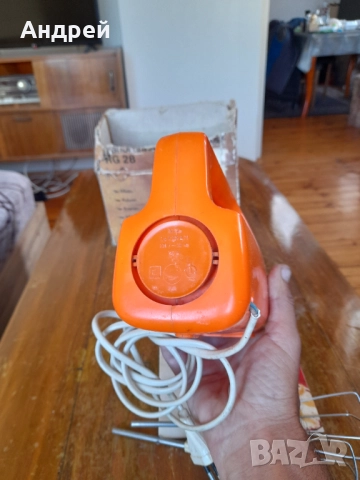 Стар миксер AKA RG 28, снимка 9 - Антикварни и старинни предмети - 51936714