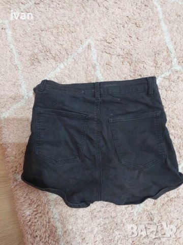Черни еластични къси панталонки, снимка 2 - Къси панталони и бермуди - 42215333