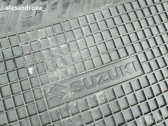 Оригинални стелки за Сузики SХ 4, снимка 5 - Аксесоари и консумативи - 31358334