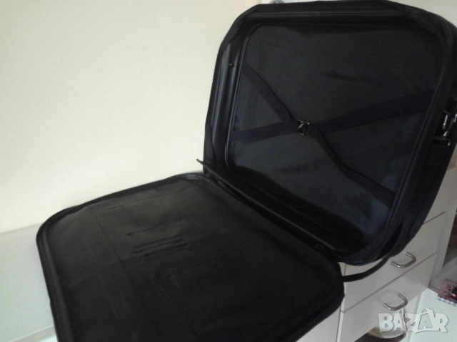 Чисто нова италианска бизнес чанта за лаптоп компютър, снимка 7 - Лаптоп аксесоари - 53078416