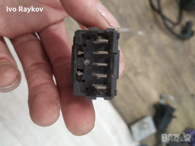 Бутон за  задните стъкла на лявата врата CITROËN EVASION , 3438R6K19, снимка 3 - Части - 53175270