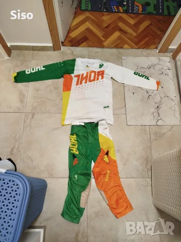 Мотокрос екип THOR
