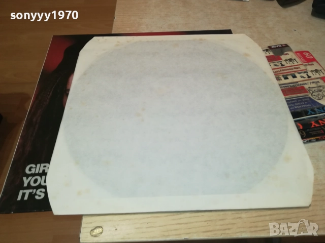 MILLI VANILLI-ПЛОЧА ОТ АНГЛИЯ 2508251844, снимка 18 - Грамофонни плочи - 51486940