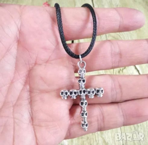 Кръст с черепи - колие два вида с кожена или сребриста верижка, снимка 2 - Колиета, медальони, синджири - 32147812