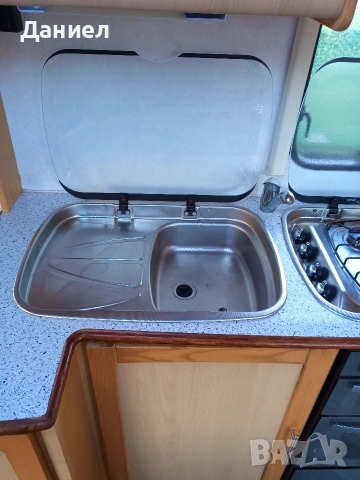 Каравана Elddis Avante 482 в перфектно състояние цена 6000€, снимка 13 - Каравани и кемпери - 53100645