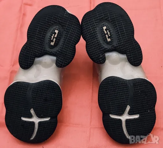 "Nike Lebron"-отлични!, снимка 10 - Кецове - 47988254