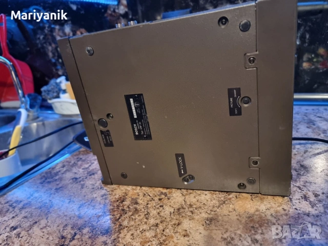 Bosh VRC 30 VHS recorder , снимка 7 - Плейъри, домашно кино, прожектори - 53245812