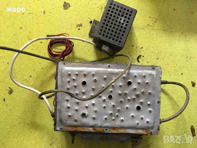 Старо радио за ретро автомобил, снимка 5 - Части - 37302564