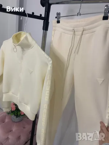 Спортен екип на Guess размер XS-S, снимка 2 - Спортни екипи - 48702424