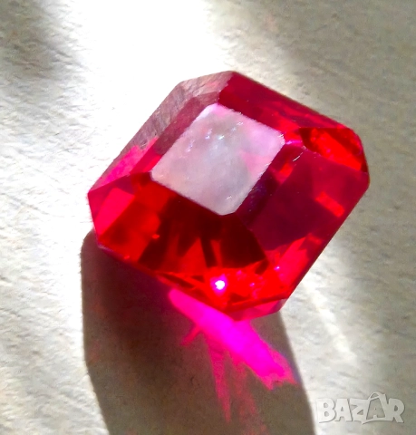 Естествен фасетиран рубин 7.70 k. Сертификат, снимка 5 - Други - 52242832