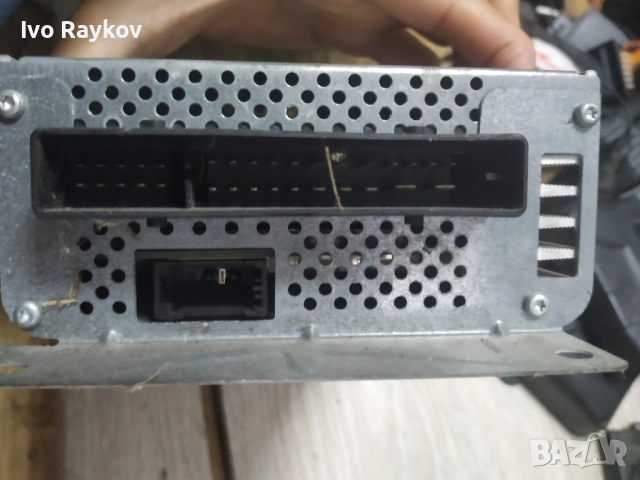 Усилвател Босе 4f0 035 223 , Ауди А6 ц6 4ф Bose Audi A6 c6 4f, снимка 2 - Части - 52382570