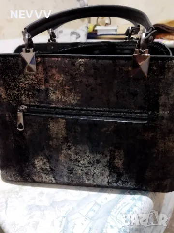 Дамска луксозна чанта, снимка 10 - Чанти - 48898307