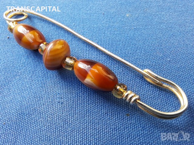 Брошка  от  соц времето 