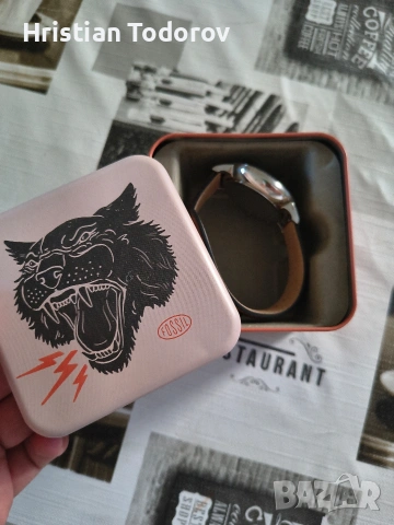 Чисто нов часовник Fossil Neutra Chronograph (FS5453)