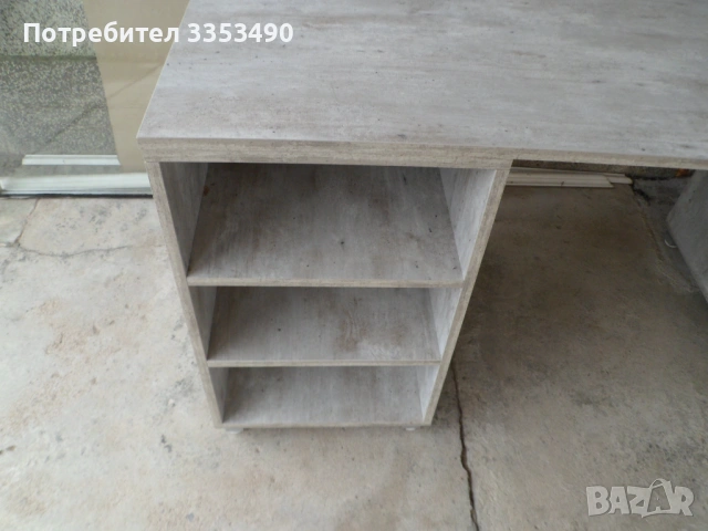 Продавам бюро в добро състояние, 65 €, снимка 2 - Бюра - 53929527