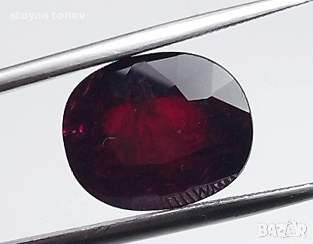 Класен тъмно червен естествен рубин с рядък 5.24кт.! Сертифициран! Нов!, снимка 11 - Други - 47476987