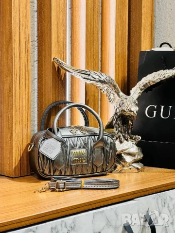 чанти Miu Miu , снимка 5 - Чанти - 50686561