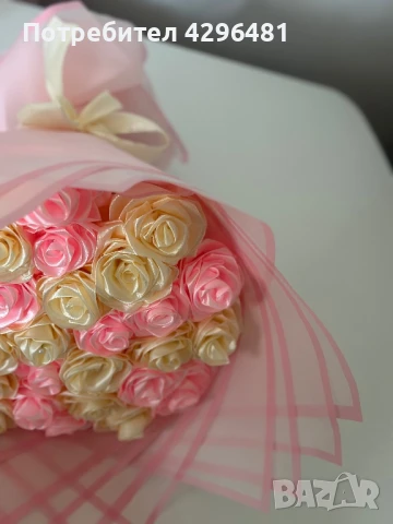 Букет от 33 сатенени рози, снимка 1