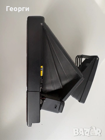Polaroid sx-70 Model 2 ( За Части ) , снимка 2 - Фотоапарати - 53922072