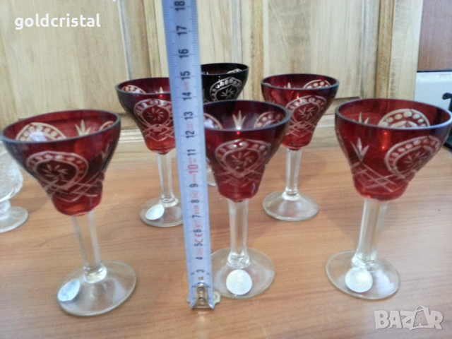 Кристални чаши с гарафа цветен червен кристал, снимка 4 - Антикварни и старинни предмети - 36553561