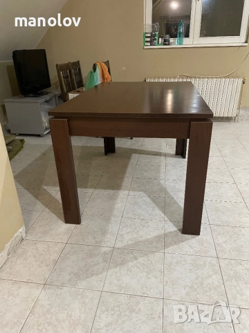 Трапезна  маса 