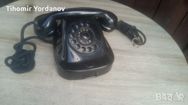 Бакелитови телефони -3 броя., снимка 6 - Антикварни и старинни предмети - 54059796