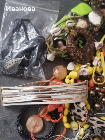 25 Дамски гердани и гривни за 20 лв общо, снимка 17 - Колиета, медальони, синджири - 52106007