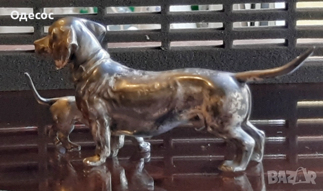 Старинна посребрена композиция от две фигури на дакели, снимка 3 - Антикварни и старинни предмети - 51608257