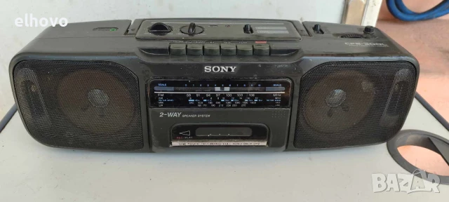 Радиокасетофон SONY CFS-200L, снимка 2 - Радиокасетофони, транзистори - 50558641