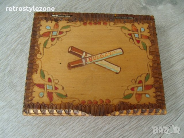 № 7134 стара  дървена кутия / табакера   - пирографирани орнаменти  - размер 10 / 8,5 / 2 см , снимка 5 - Други ценни предмети - 42144579