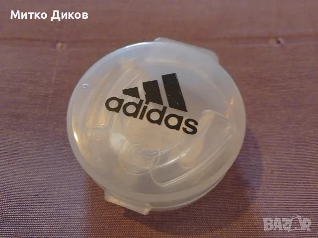 ADIDAS марков КОМПЛЕКТ ЗА БОКС V2: РЪКАВИЦИ, БОКСОВИ БИНТОВЕ- два по 2.5 м, ПРОТЕКТОР ЗА УСТА , снимка 8 - Бокс - 56094937