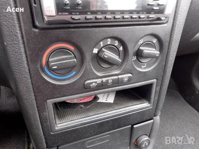 Опел астра г 2008г., снимка 5 - Автомобили и джипове - 49639185