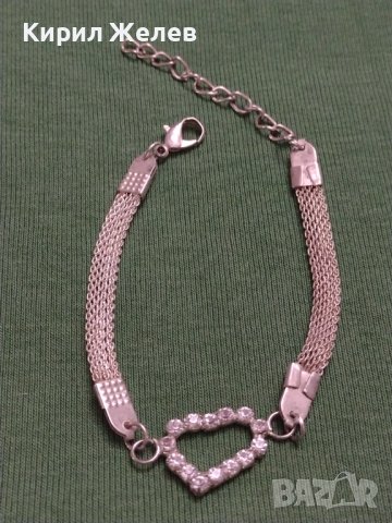 Фешън модел дамска гривна с ❤️ и кристали Сваровски 37421, снимка 5 - Гривни - 40426110