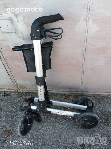 ролатор ДВОЙНО СГЪВАЕМ, проходилка алуминиева, олекотена конструкция, снимка 7 - Ролатори - 44717070