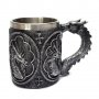 Код 95621 Стилна чаша от полирезин и метал с релефни декорации - дракон, снимка 1 - Чаши - 37044093