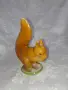 Старa Българска Порцелановa Фигурa - Катерица 🐿️ , снимка 5
