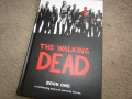 The Walking Dead: Book 1, снимка 1 - Списания и комикси - 44796248